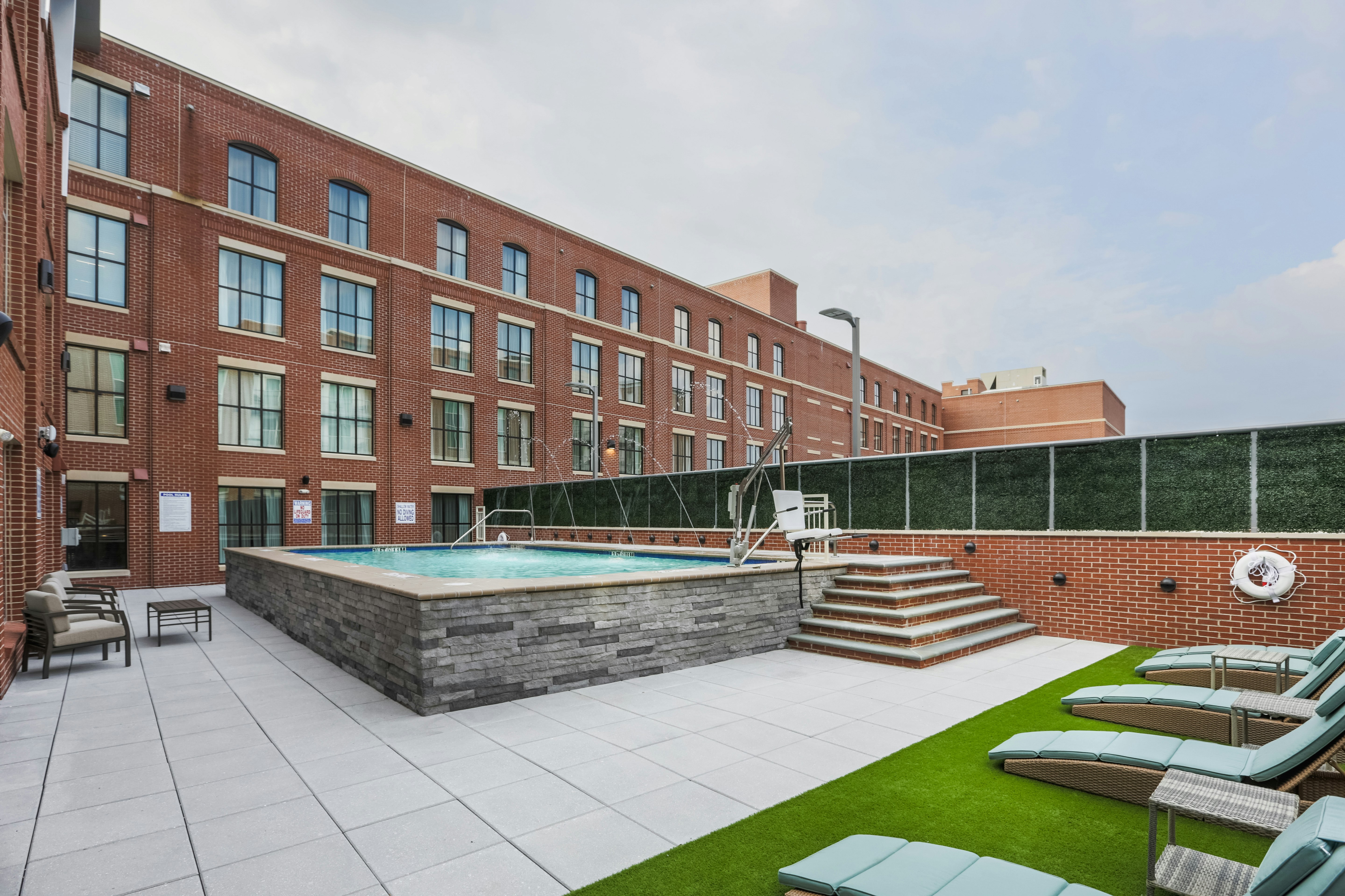 HOMEWOOD SUITES BY HILTON CHARLESTON HISTORIC DISTRICT 42/43