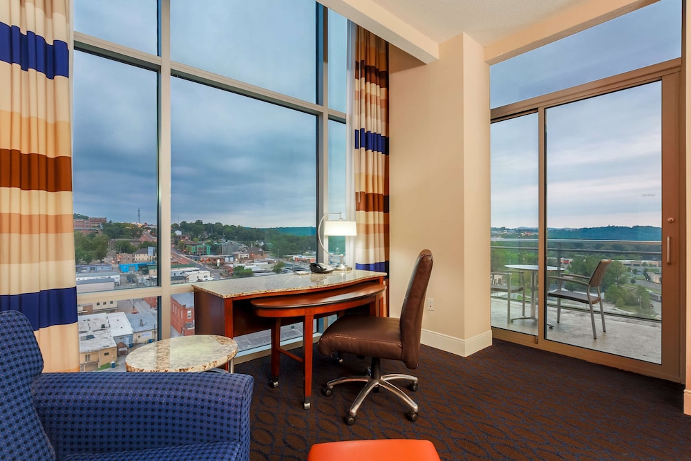Hilton Branson Convention Center 63/77
