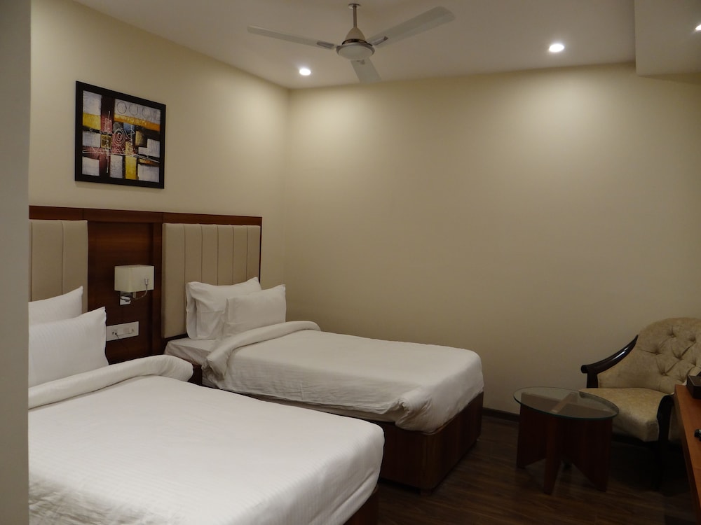 Hotel Tridev 27/47