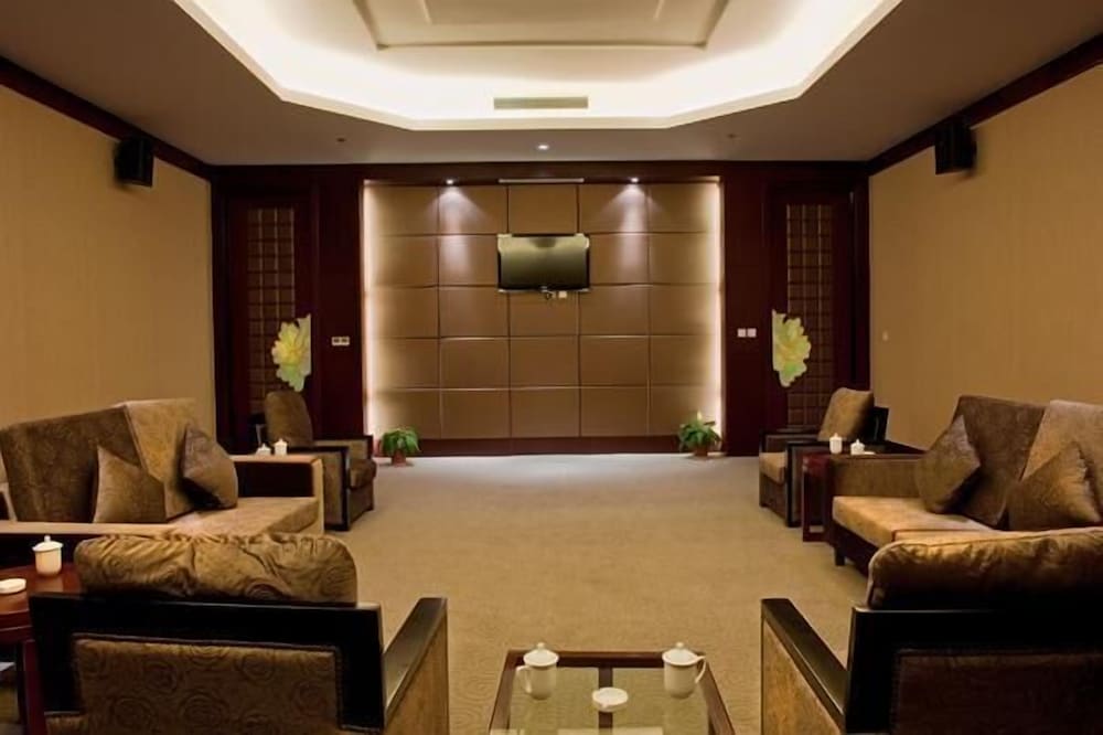 Golden Mountain International Hotel 28/49