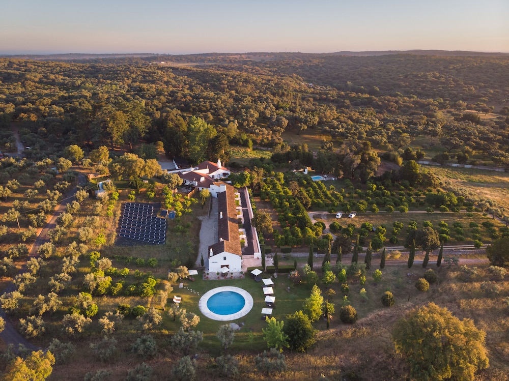 Imani Country House 47/54