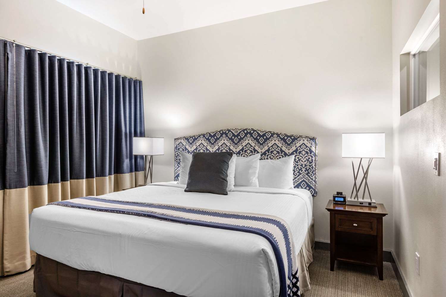 Suite, King and Queen Bed