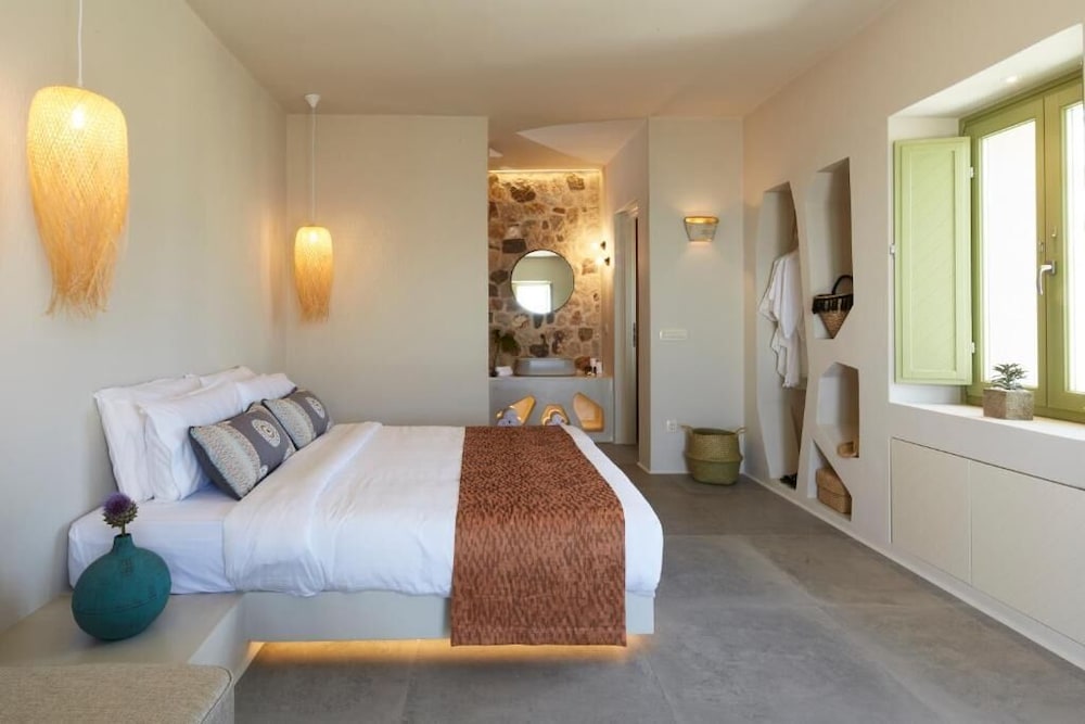 Aeon Suites - Adults Only By Mr and Mrs White 26/78