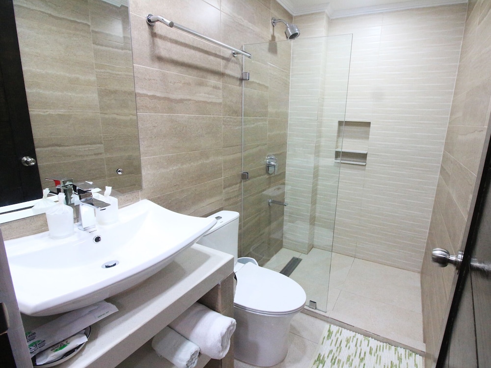 Standard, No View, No Window، Manarra Seaview Resort 4/4