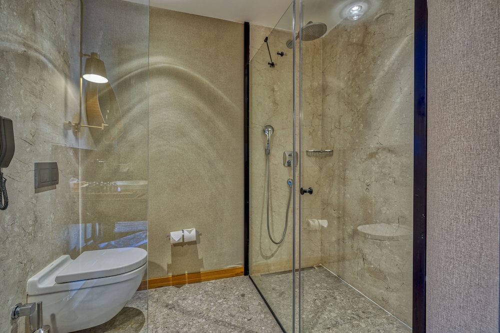 G Beyond Residences & Villas 47/50