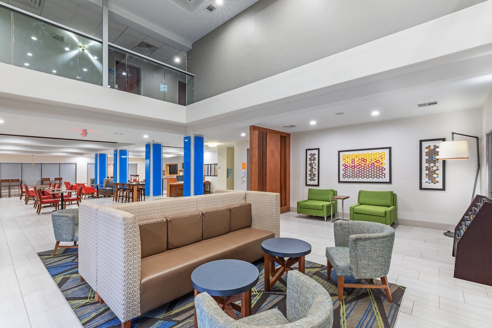 Holiday Inn Express Hotel Suites Vidor South 46/71