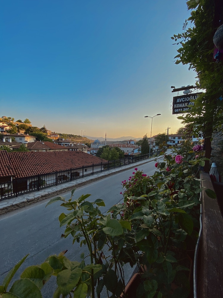 Avcioglu Konak Otel 36/50