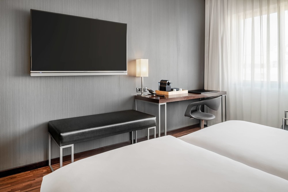 Ac Hotel San Sebastian de Los Reyes By Marriott 8/45