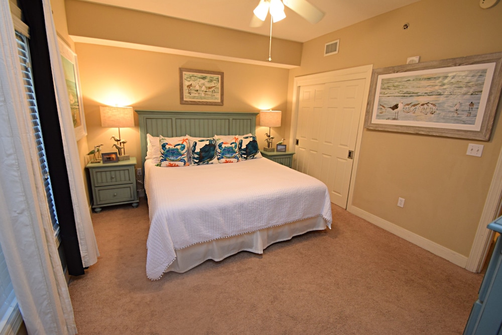 Condo, Murphy Bed, 2 King Beds, 2 Queen Beds, Pool Access، Escapes! To The Shores Orange Beach, A Ramada by Wyndham 2/7
