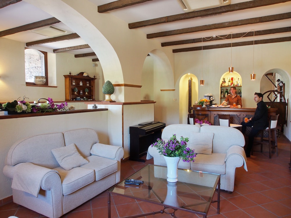 The Borgo Alcantara 36/70