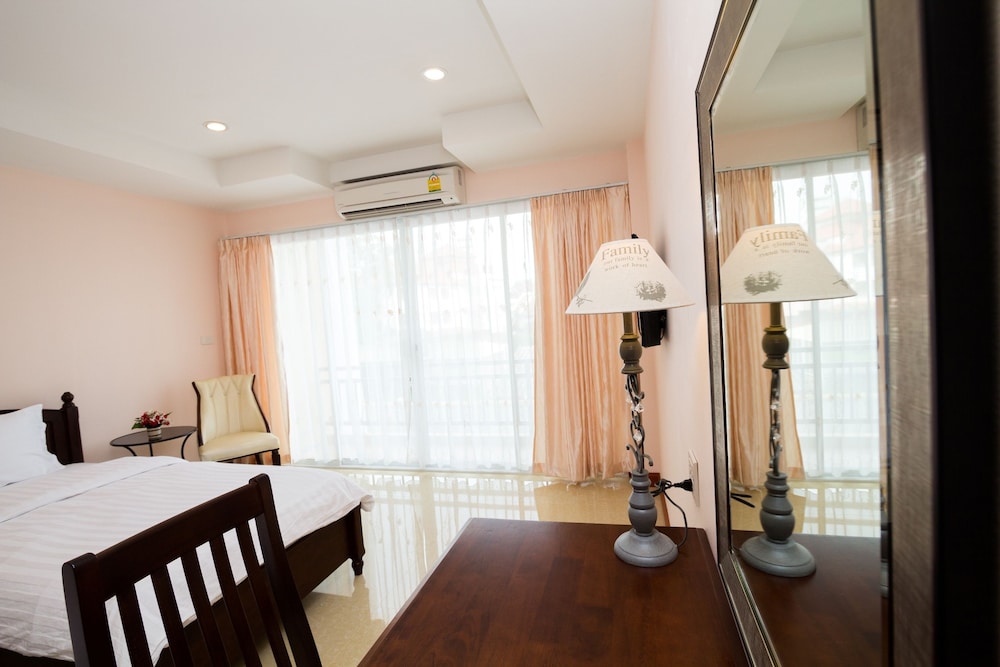 Takanta Place 33/56