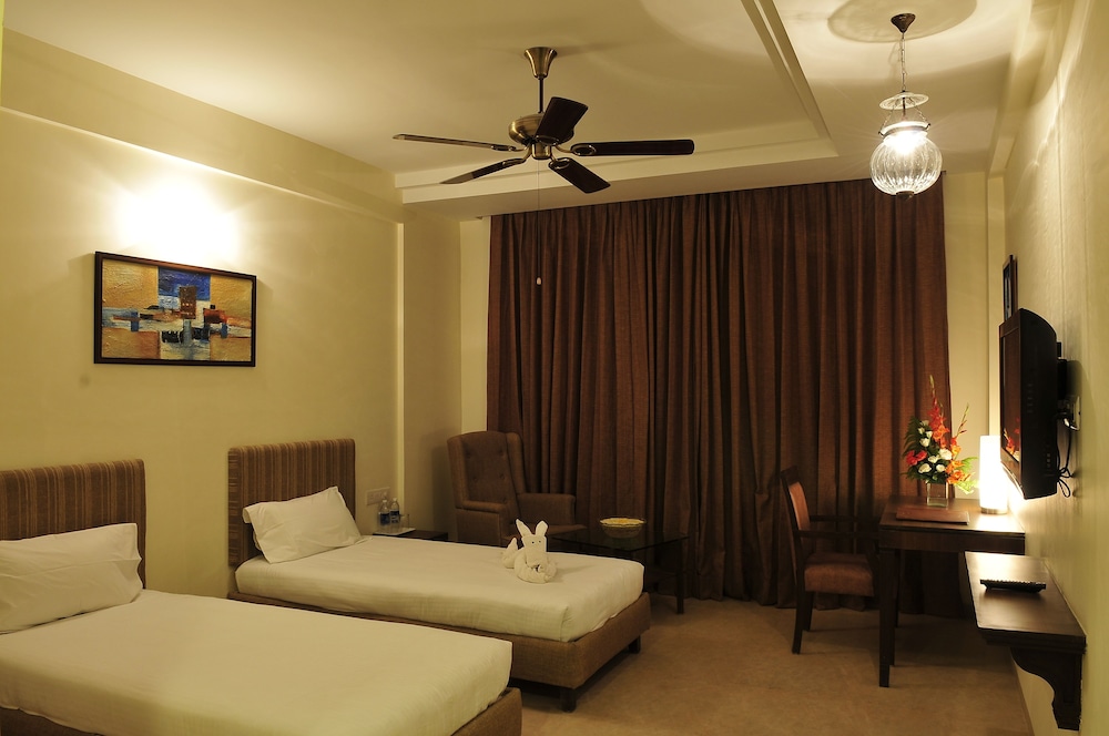 Cambay Resort 17/40