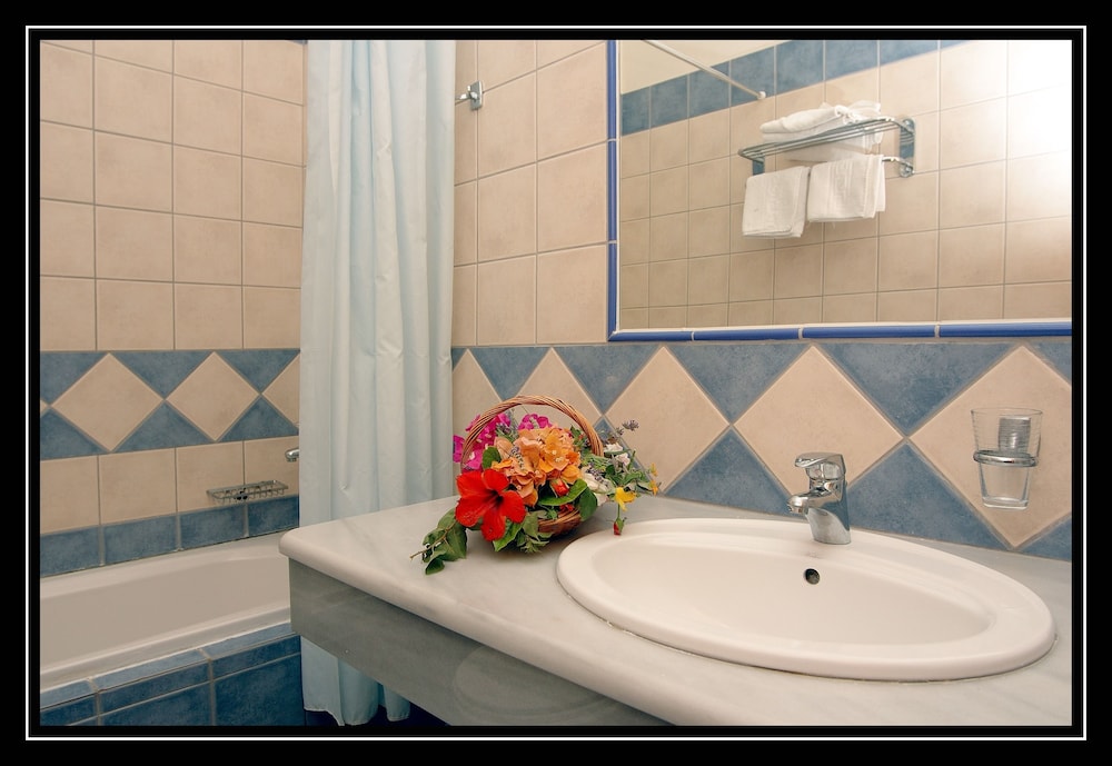 Blue Aegean Hotel and Suites 63/64