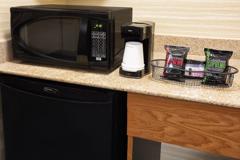 Fairfield Inn And Suites By Marriott Merrillville 18/27