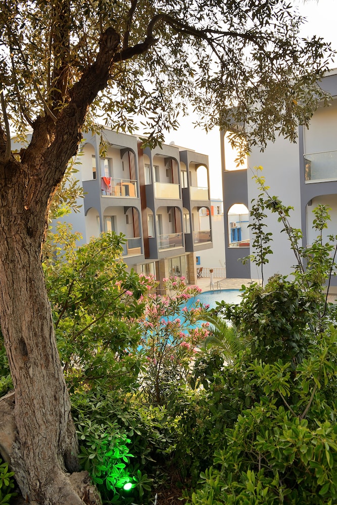Calis Hotel 37/48