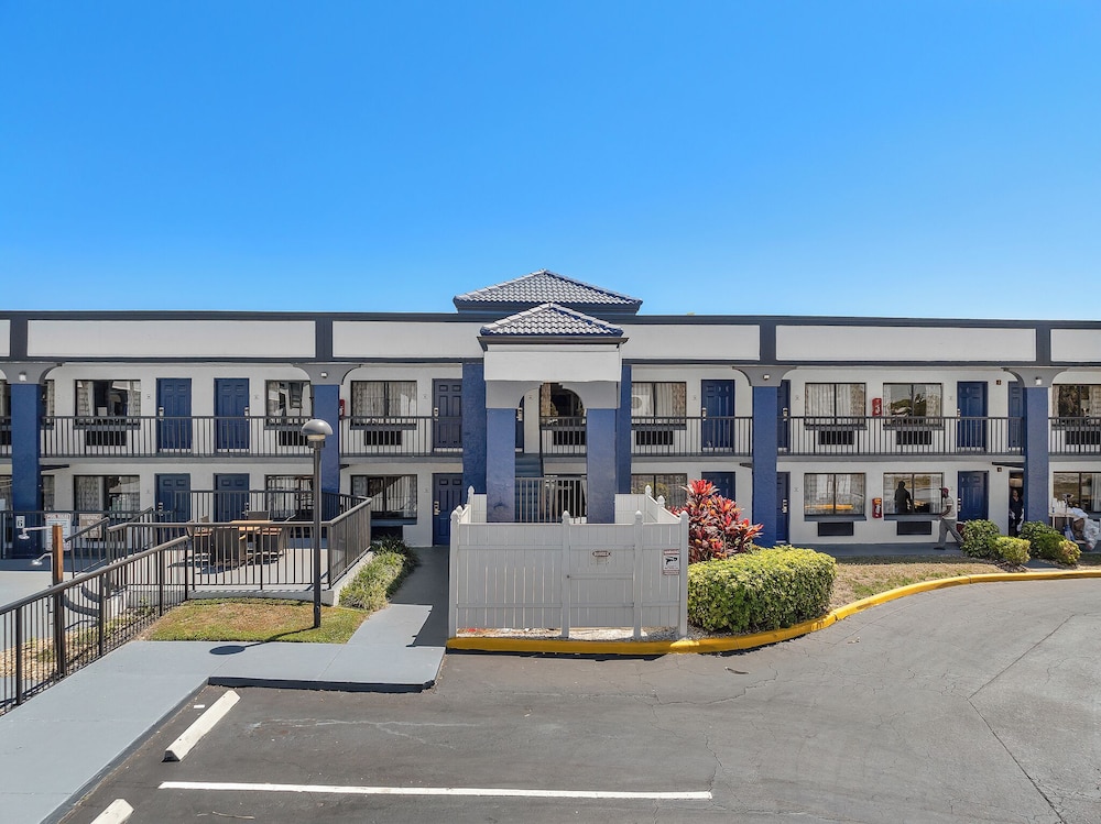 Baymont by Wyndham Orlando East in ORLANDO - FL