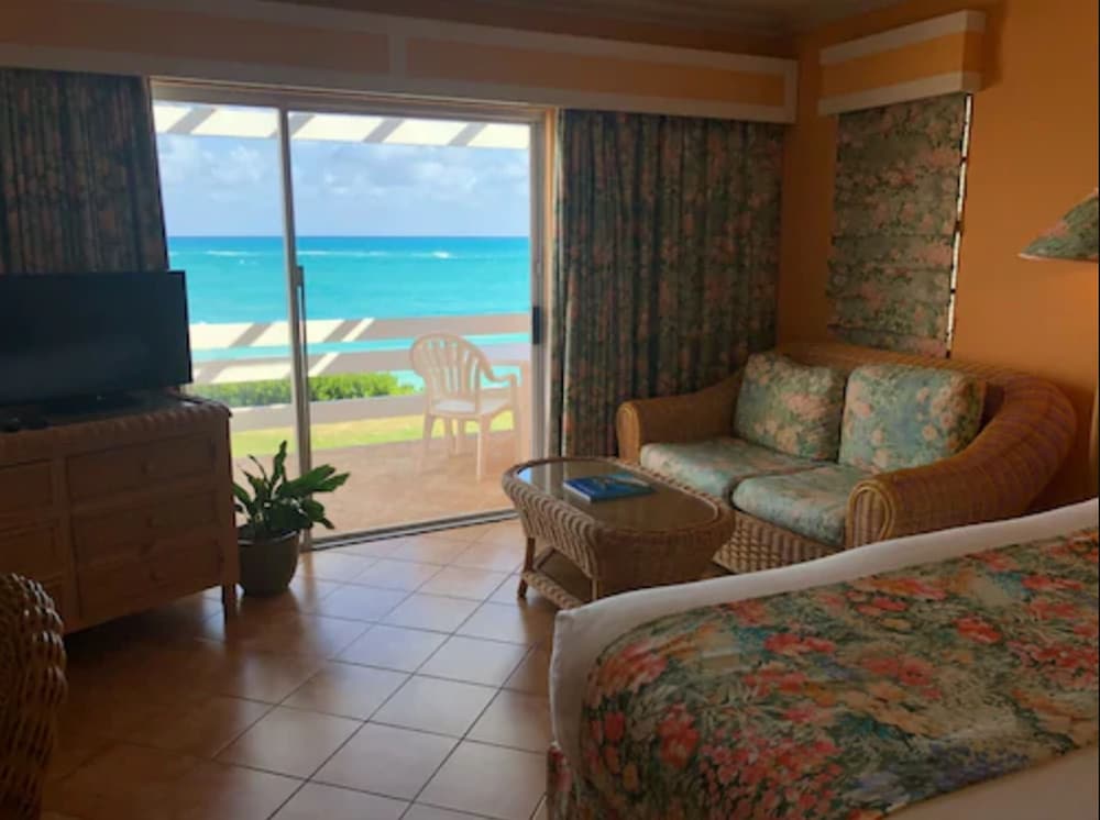 Coco Reef Bermuda 39/62