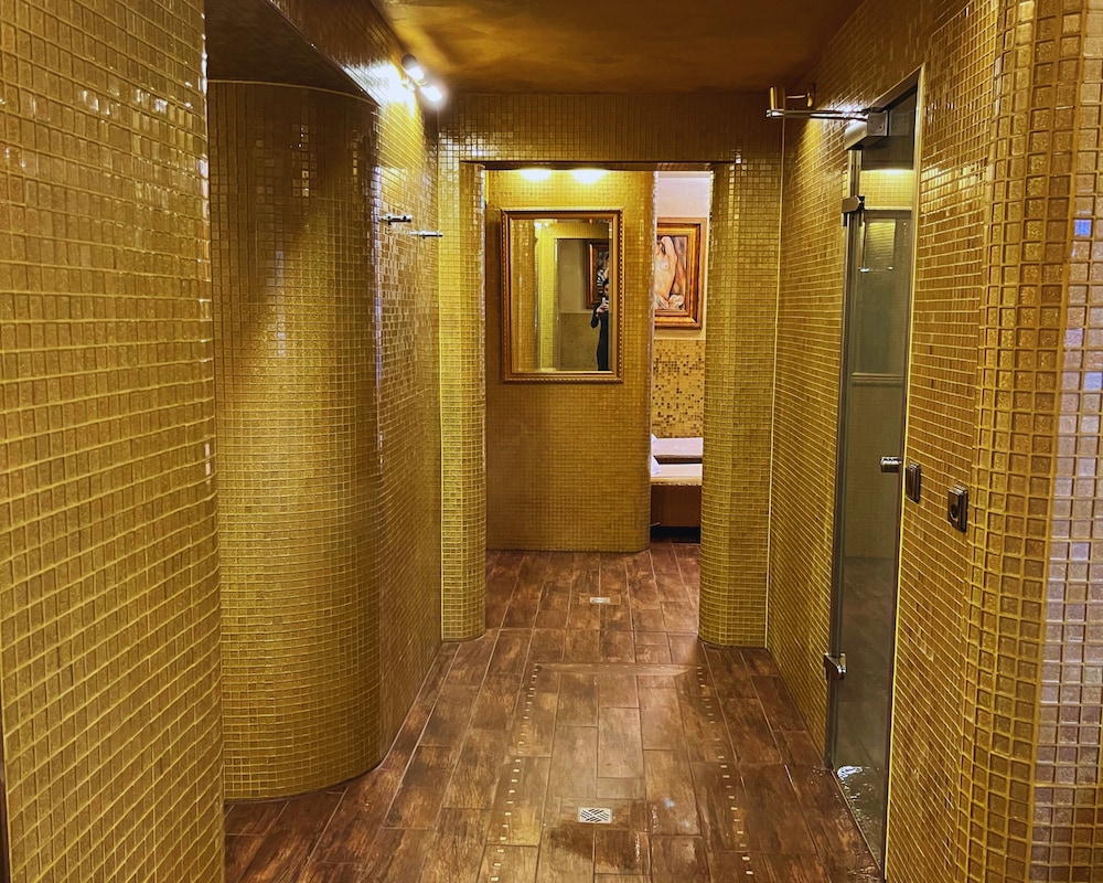 Schlosshotel Wendorf 18/50