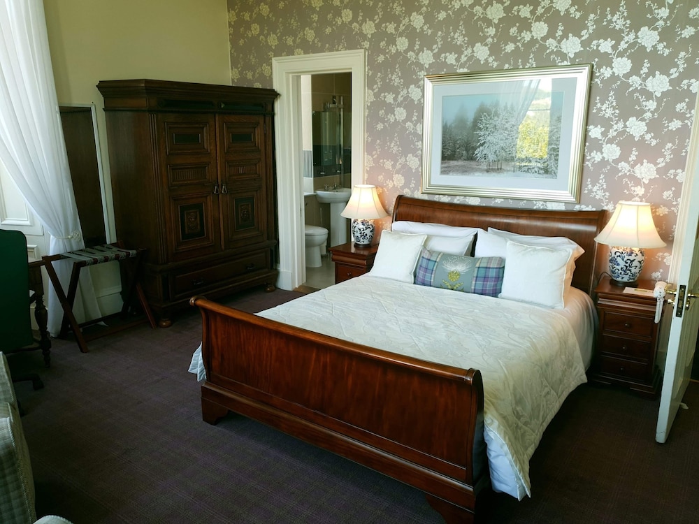 Mansfield House Hotel 32/73