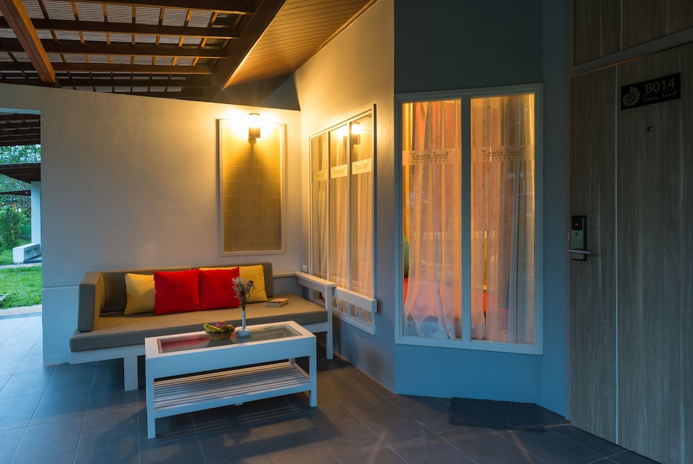 Lanta Sand Resort And Spa 49/71