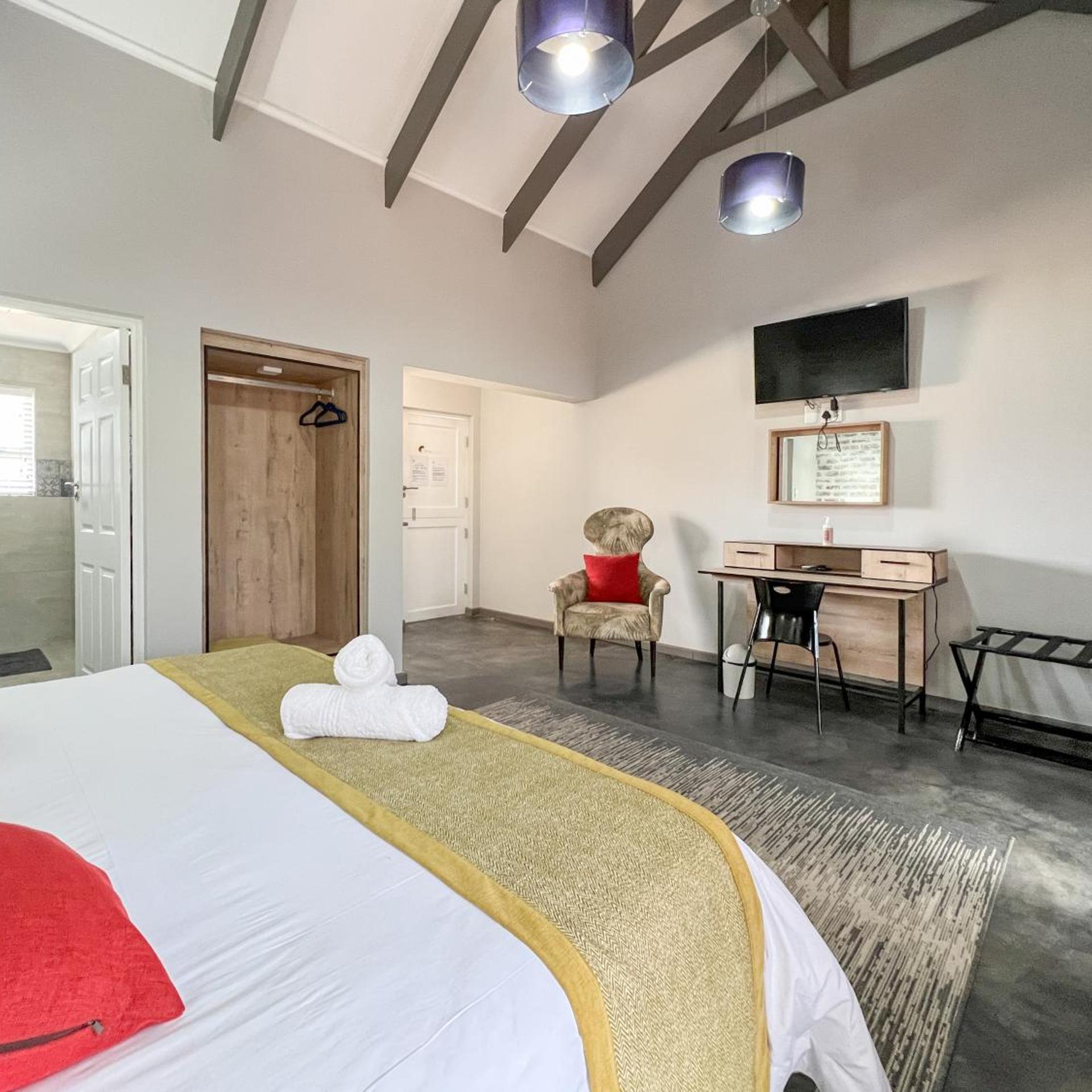 The Featherbed - Oudtshoorn 17/50