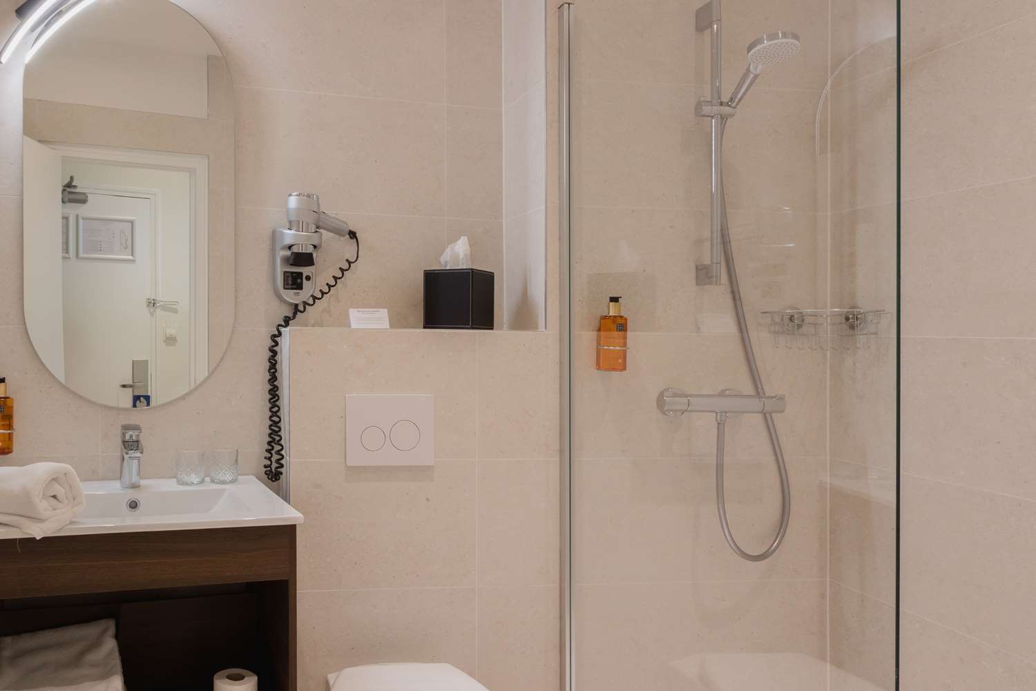 Standard, Double Bed, Best Western Hotel De France 3/3