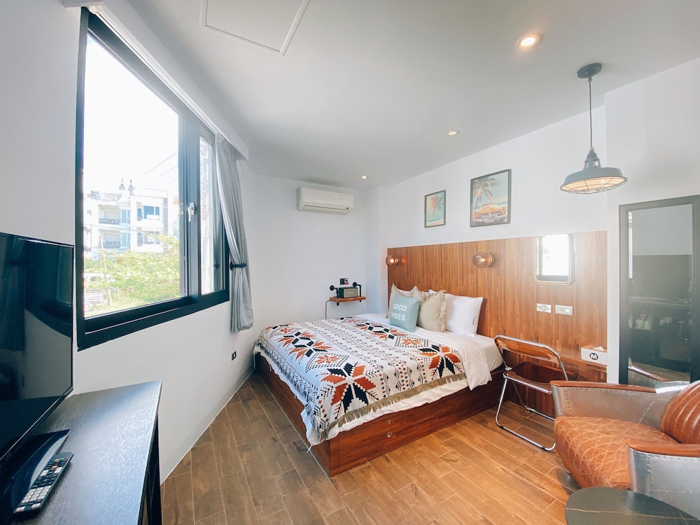 Minimi Inn - Sailrock Beach House 8/66
