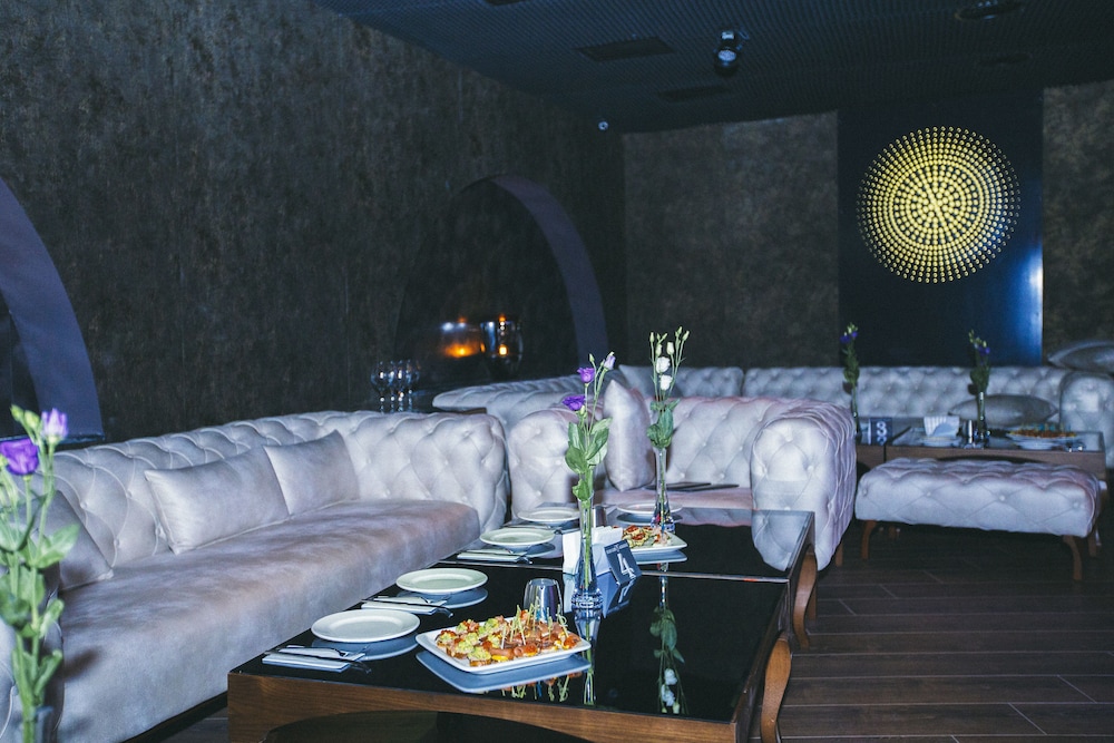Colosseum Marina Hotel Batumi 59/72
