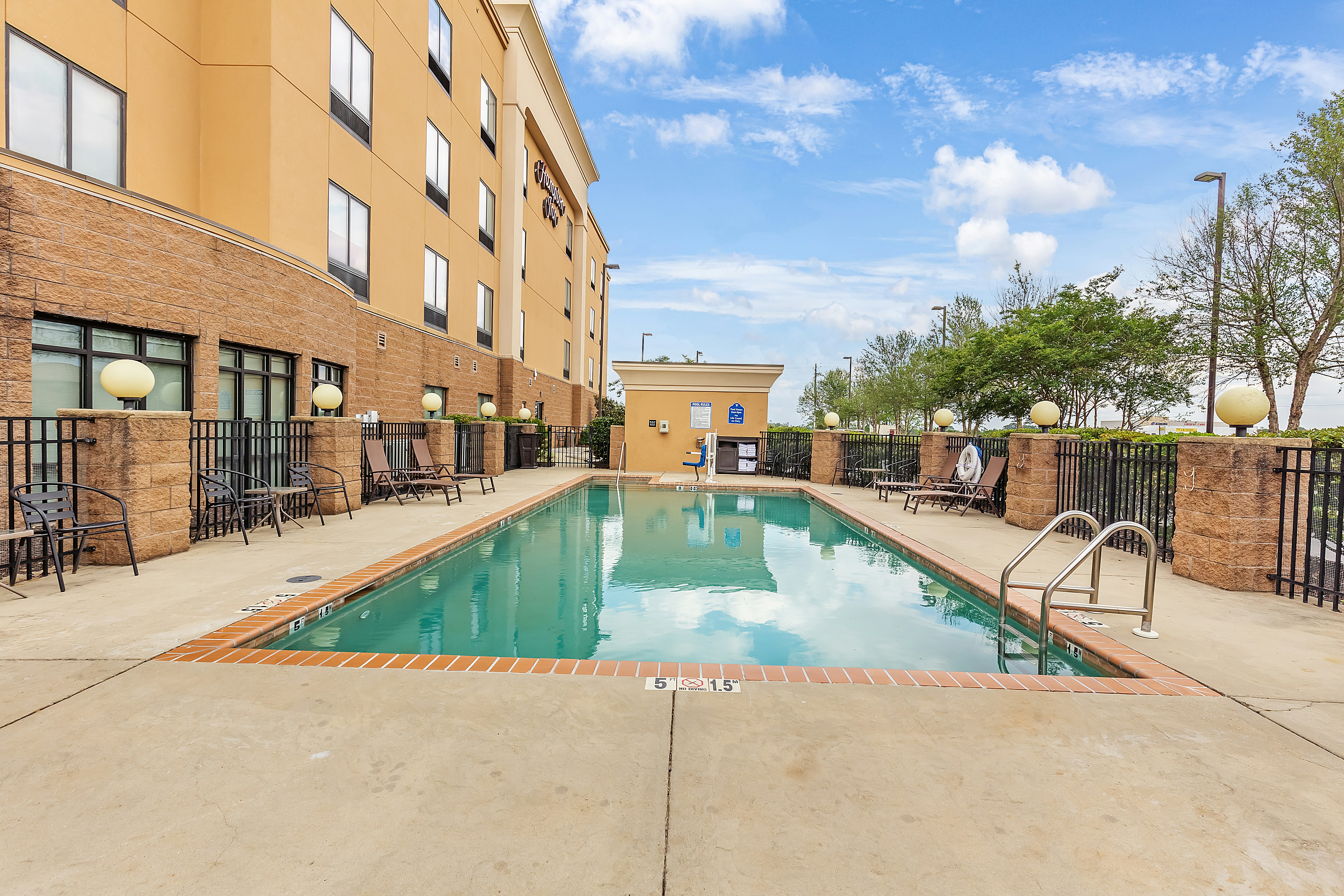 Hampton Inn Atmore 47/52