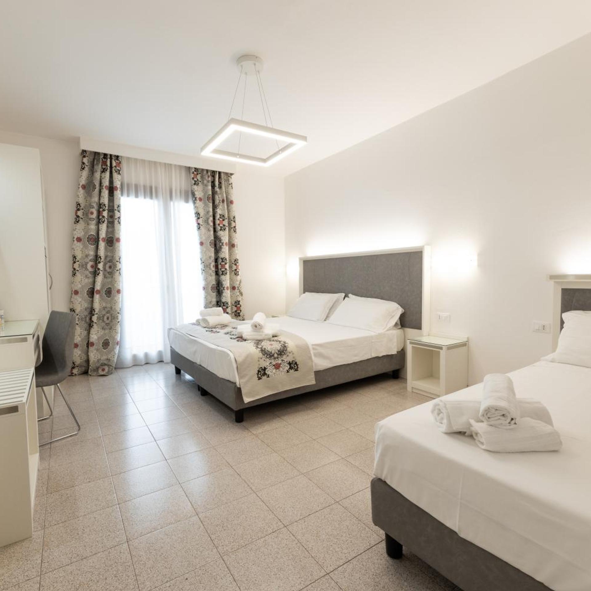 ROOM, TRIPLE, ANNEX