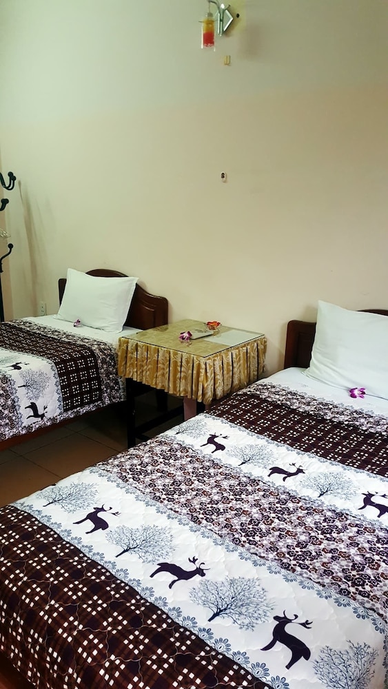 Phong Lan Guesthouse 11/43