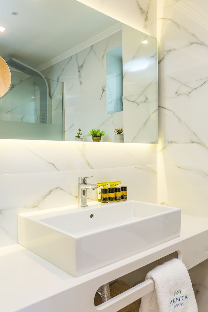 Menta City Boutique Hotel 65/67