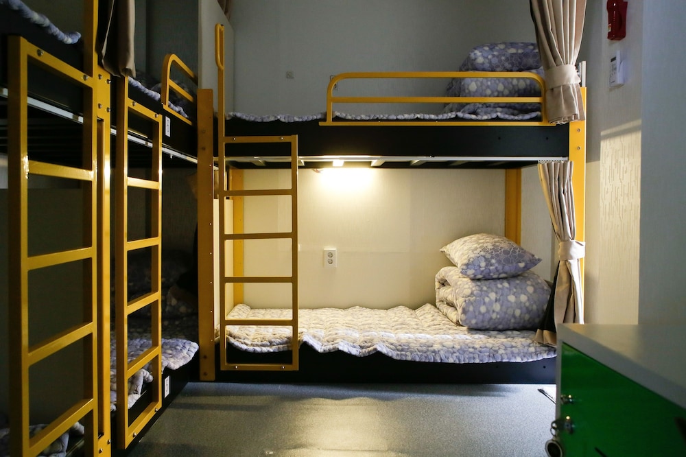 Dream Guest House 30/65
