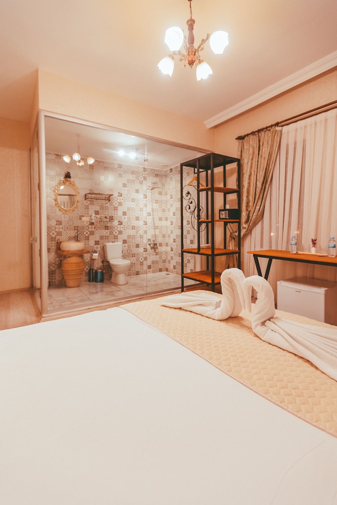 Pigeon Valley Hotel 13/50