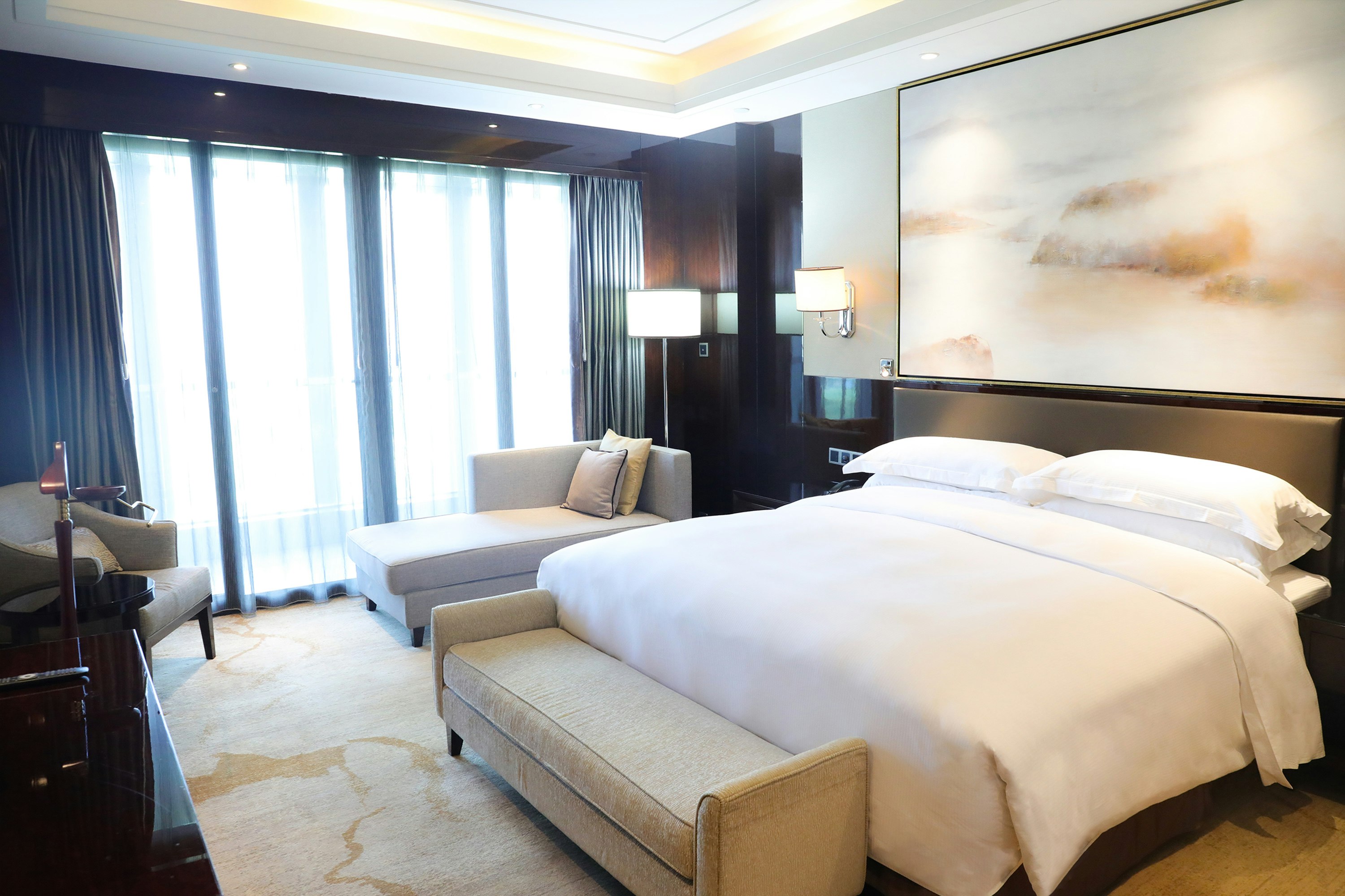 1 BEDROOM, SUITE, KING BED