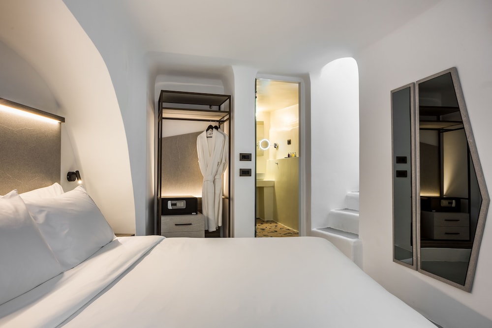 Sunrocks Hotel - Adults Only 12/69