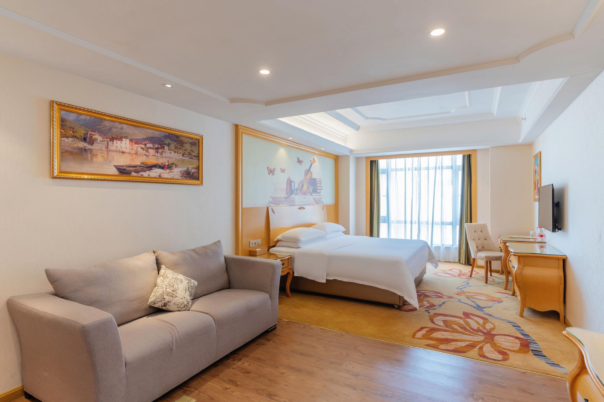 Vienna International Hotel (Huizhou Binhai Park Shop) 17/44