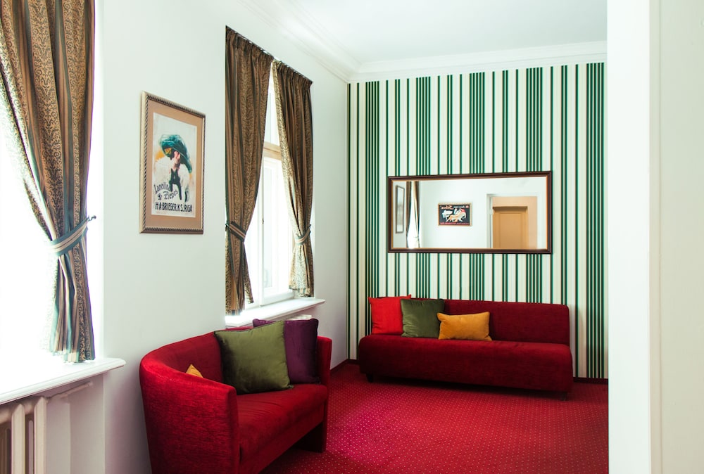 Radi Un Draugi Hotel 35/65