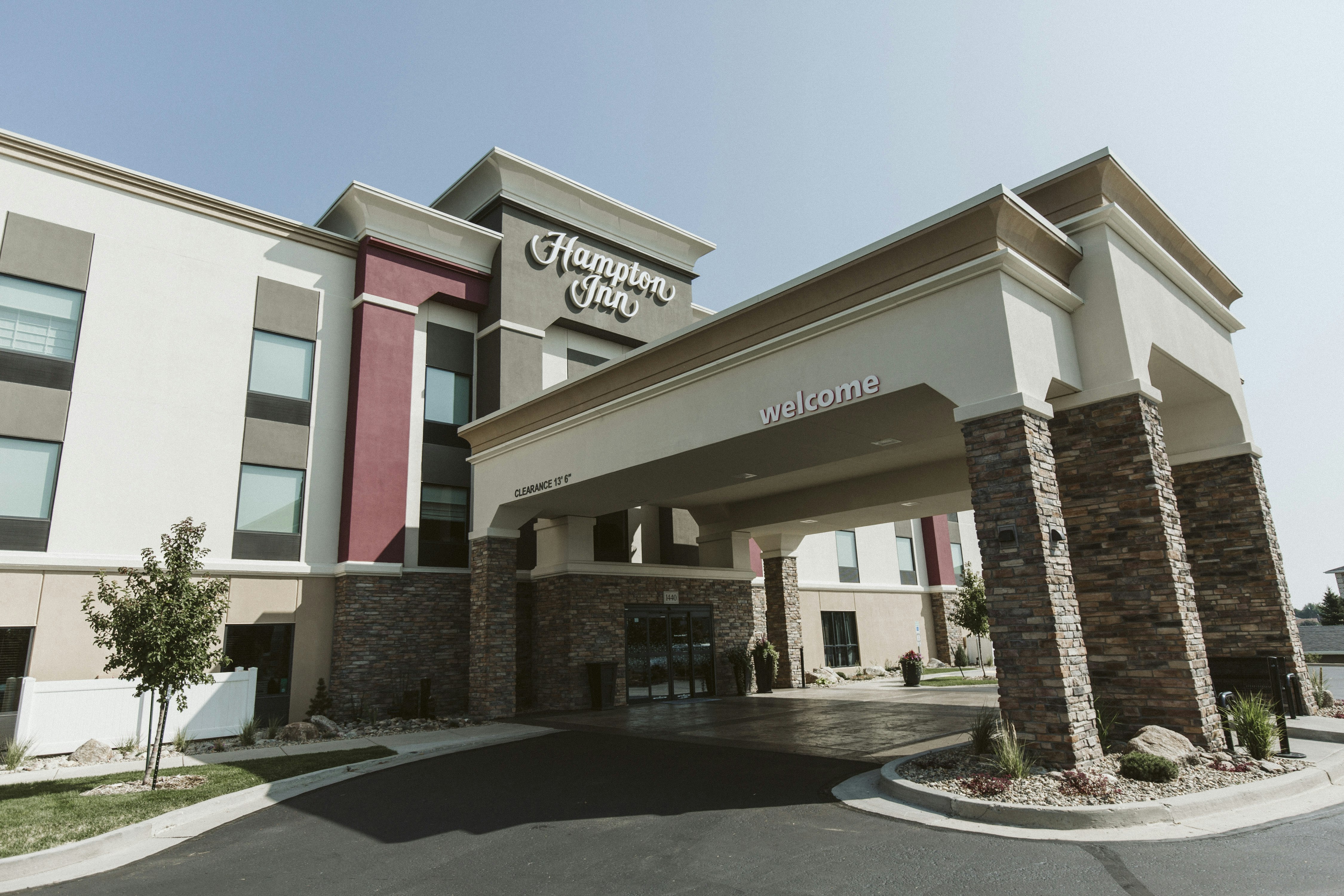 Hampton Inn Bismarck 68/78