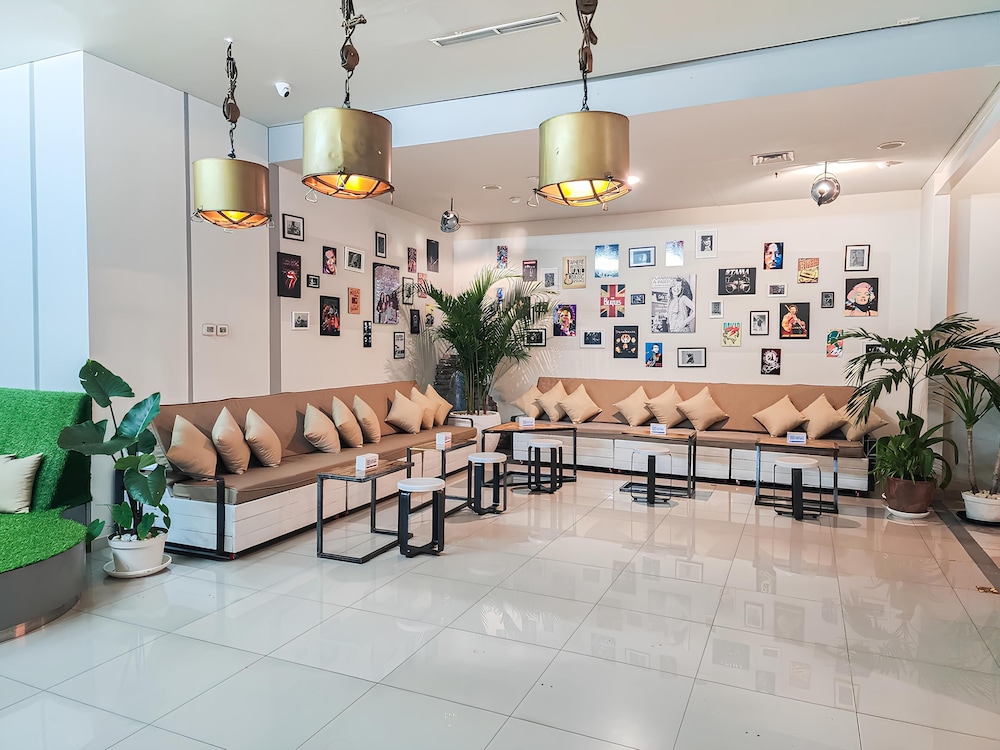 Pop! Hotel Kelapa Gading Jakarta 19/38