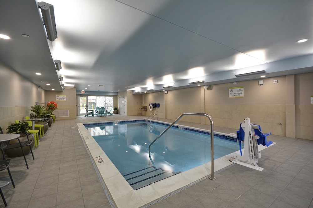 Holiday Inn Toledo-Maumee(I-80/90) 28/58