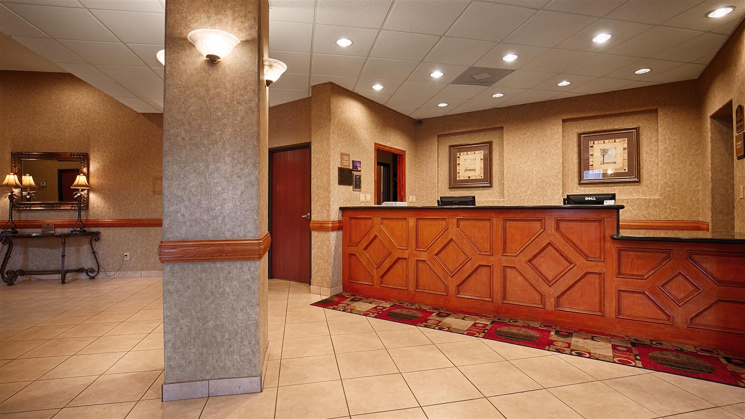 Best Western Casa Villa Suites 5/28