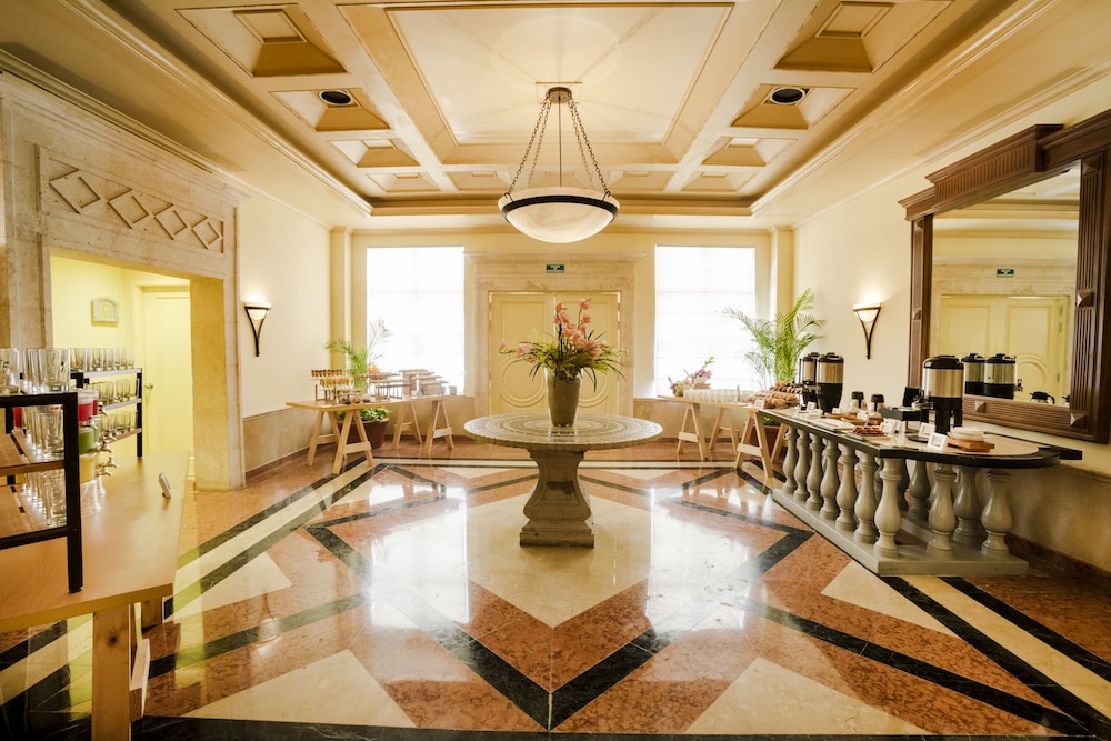 restaurant-cafeteria