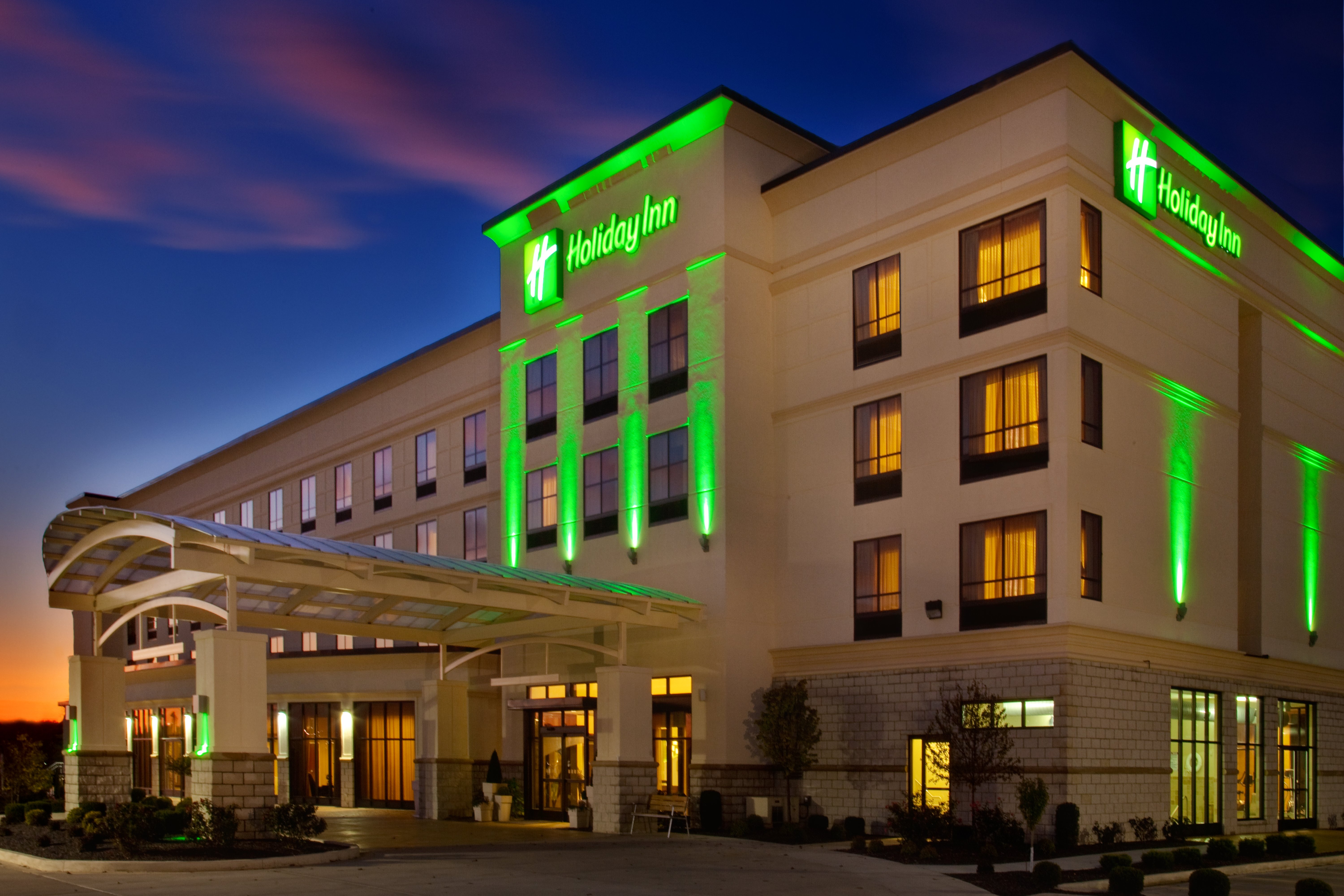Holiday Inn Quincy, an IHG Hotel 10/75