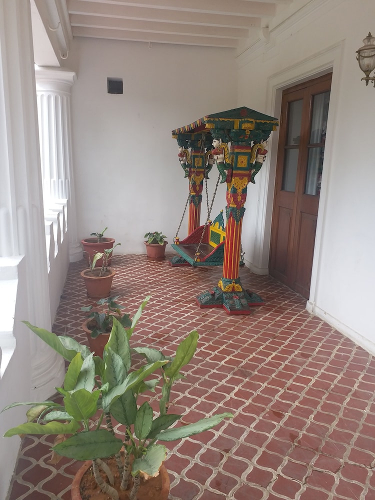 Jayamahal Palace Hotel 9/68