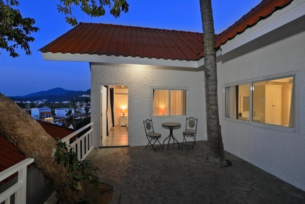Kata White Villas 23/44
