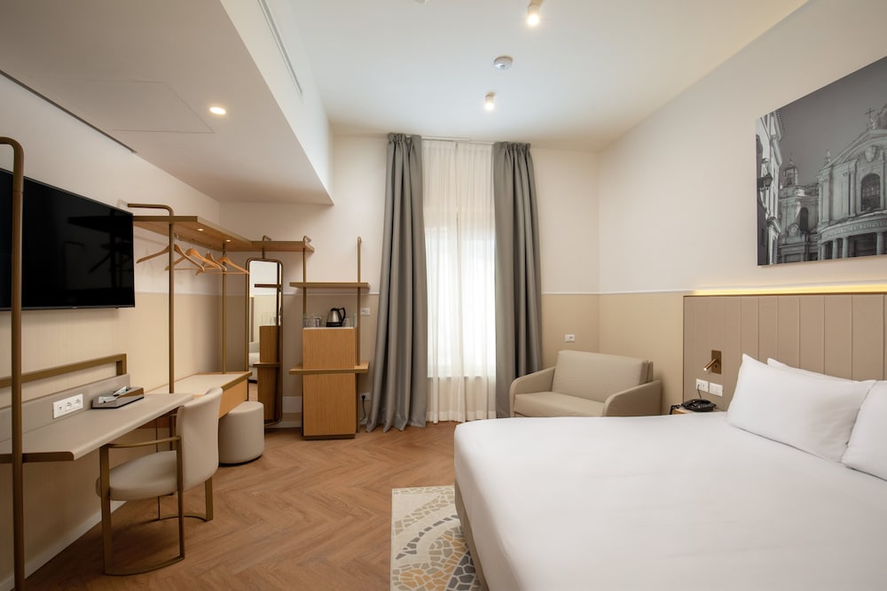 Superior, King Bed, Chair Bed, Sofa
