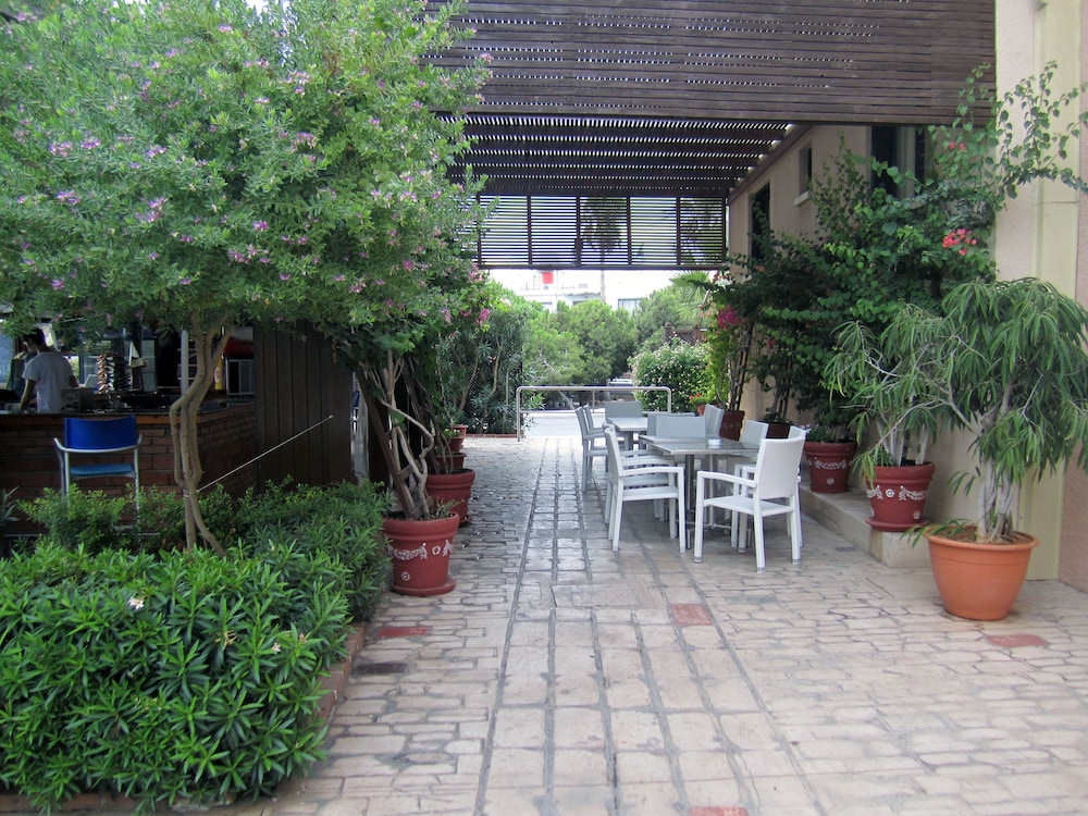 Senator Hotel Apartments - Adults Only 62/70
