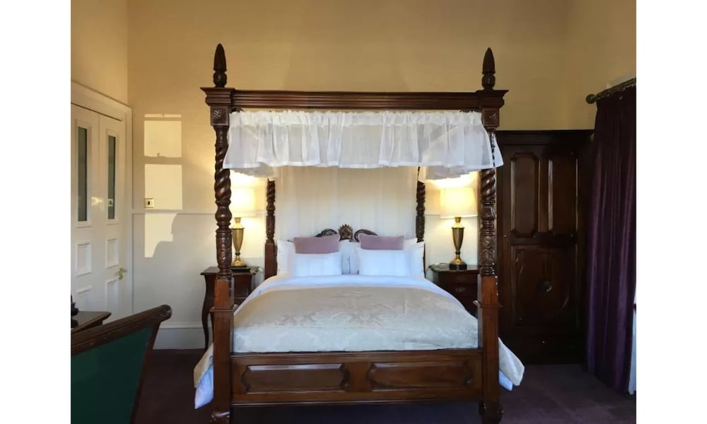 Mansfield House Hotel 13/73