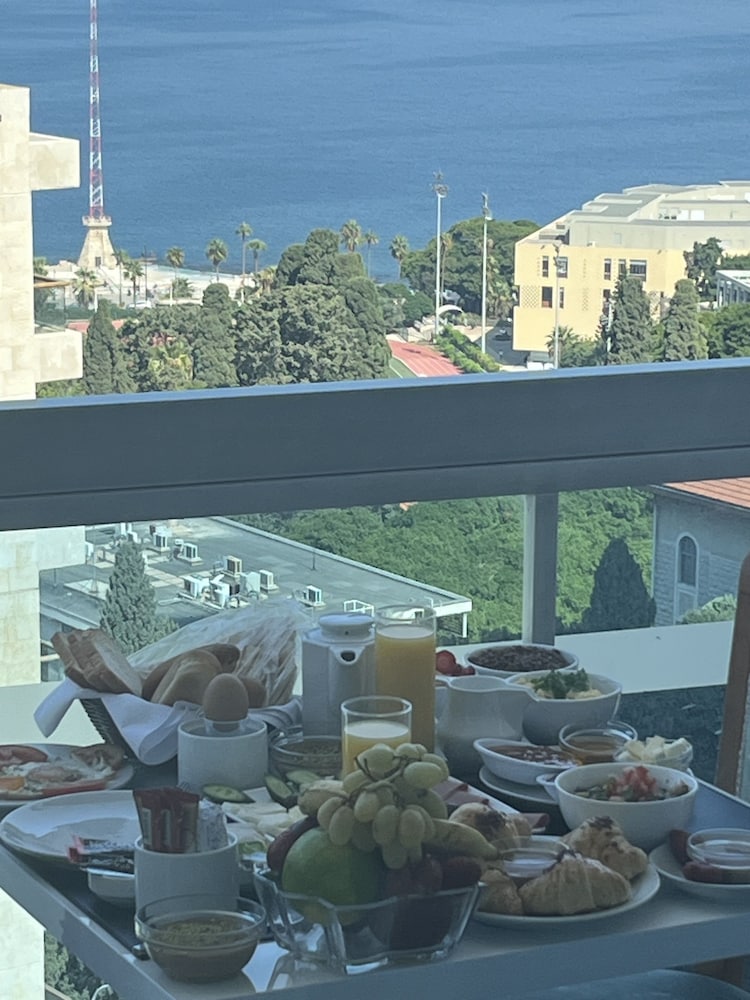 EL SHEIKH SUITES 53/60